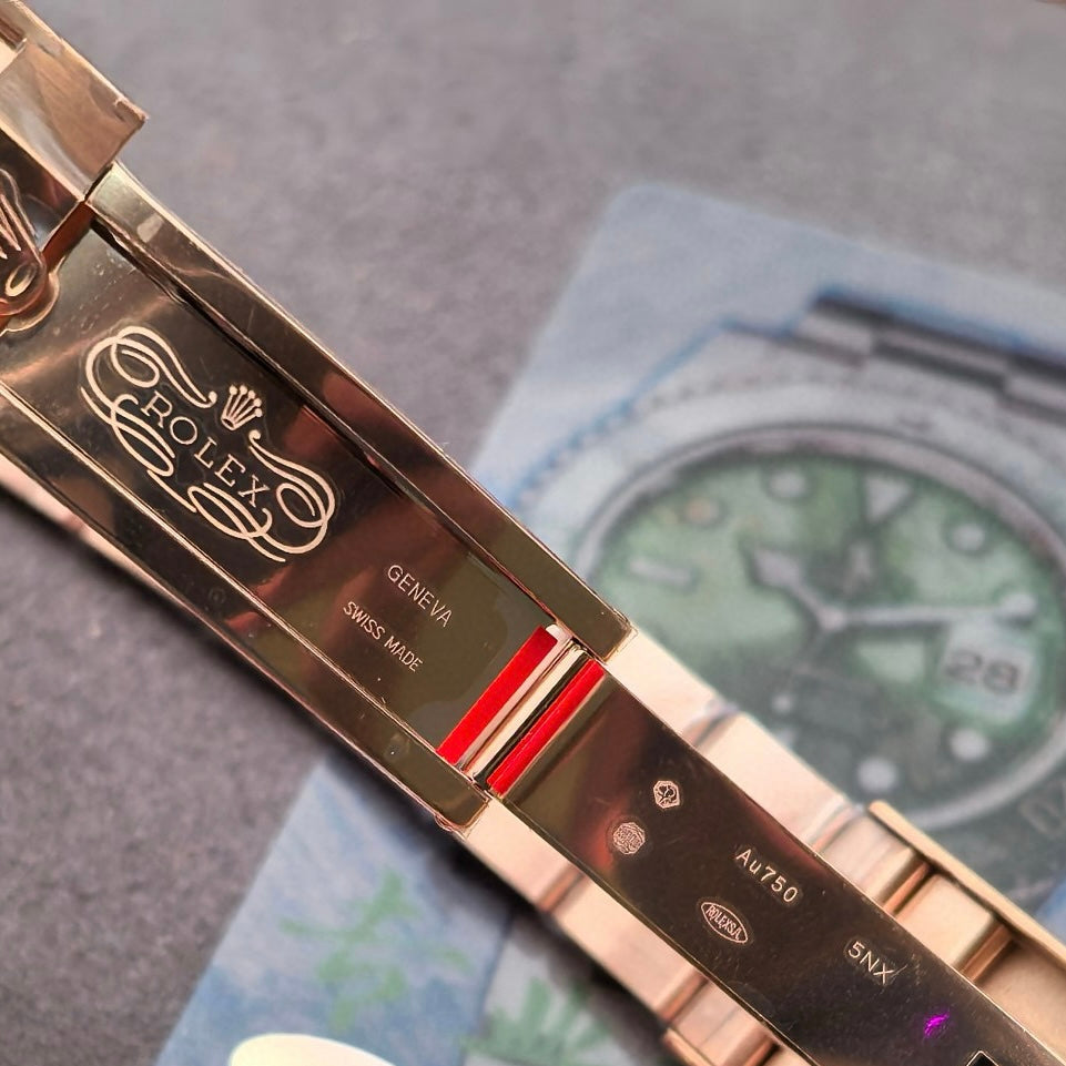 VS Factory Rolex Daytona Rose Gold / Champagne Dial / Cal. 4131