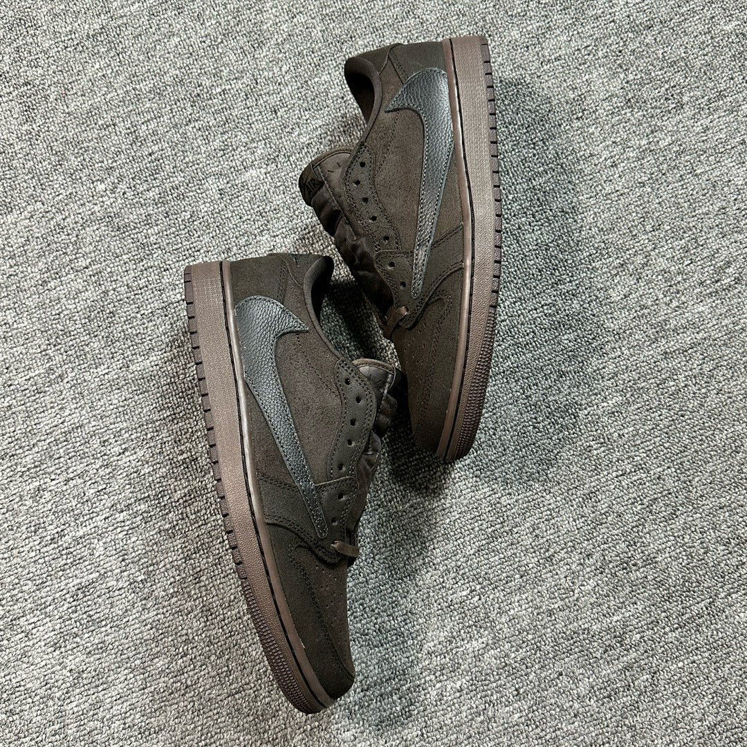Jordan 1 Retro Low OG SP Travis Scott Velvet Brown