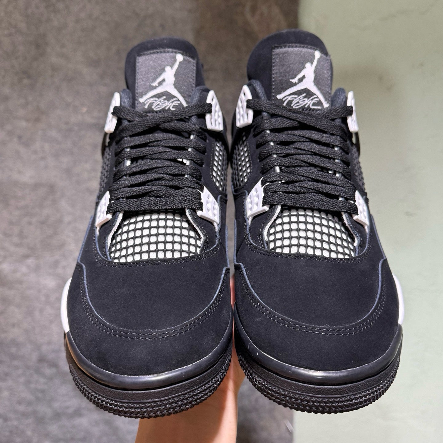 Jordan 4 Retro White Thunder