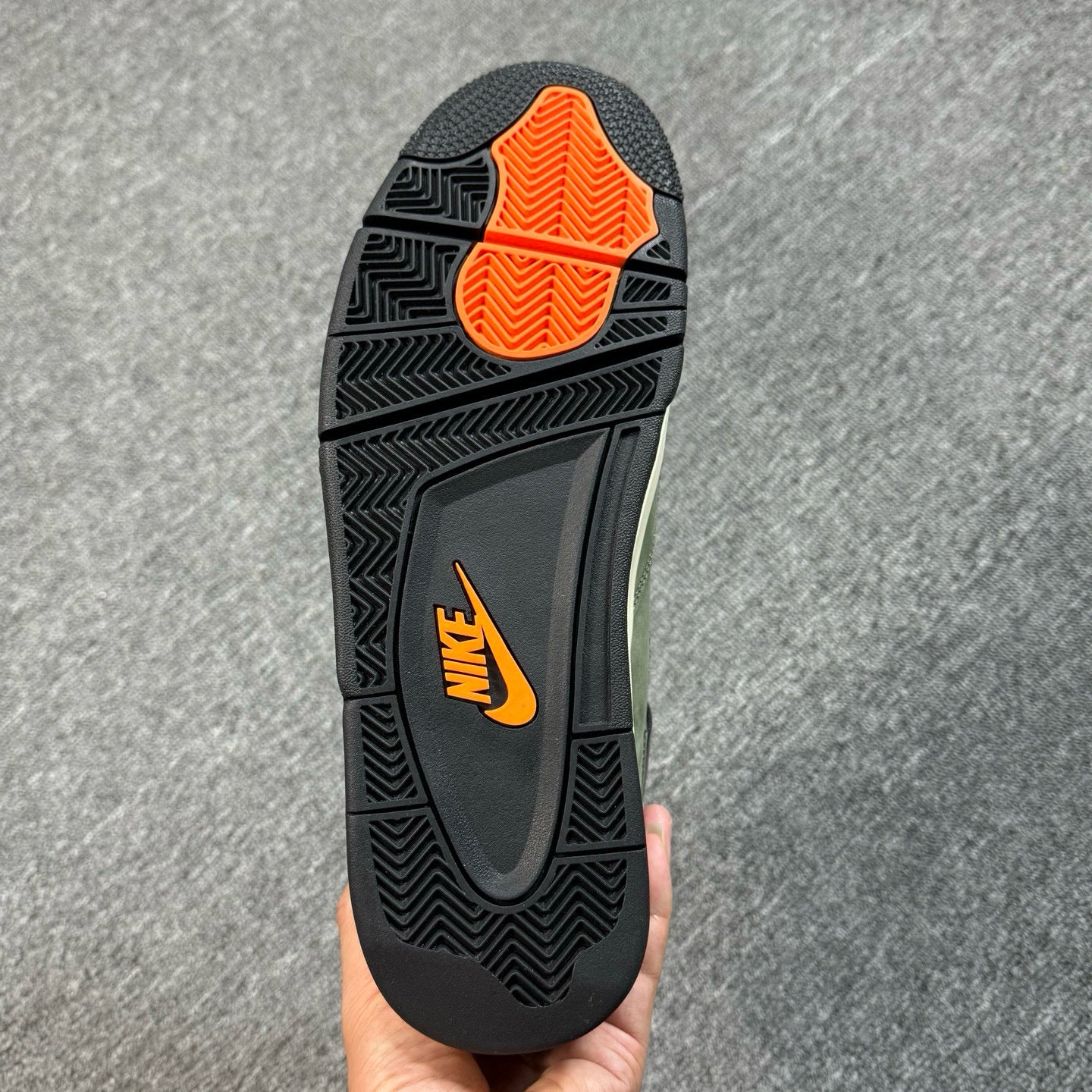 Jordan 4 Retro OG SP Undefeated (2025)