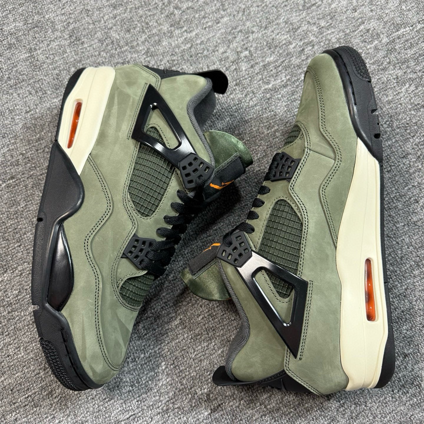 Jordan 4 Retro OG SP Undefeated (2025)