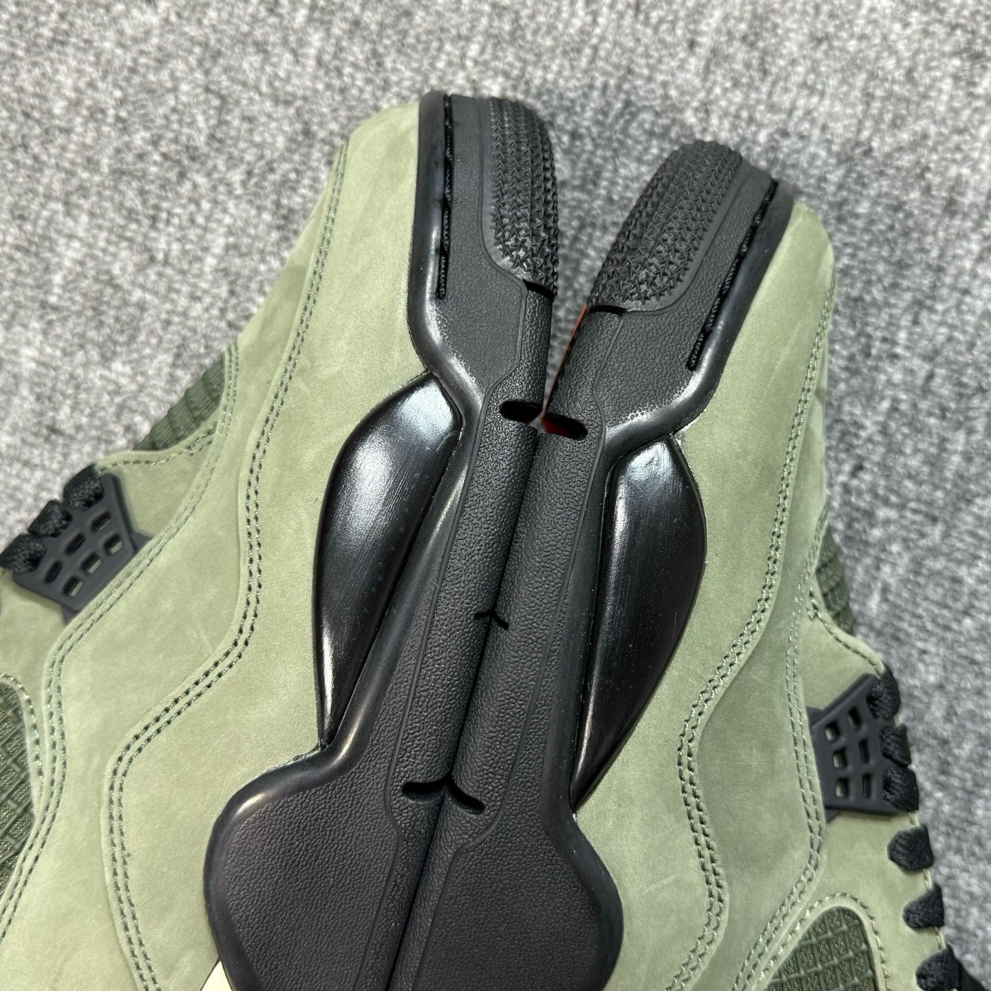 Jordan 4 Retro OG SP Undefeated (2025)