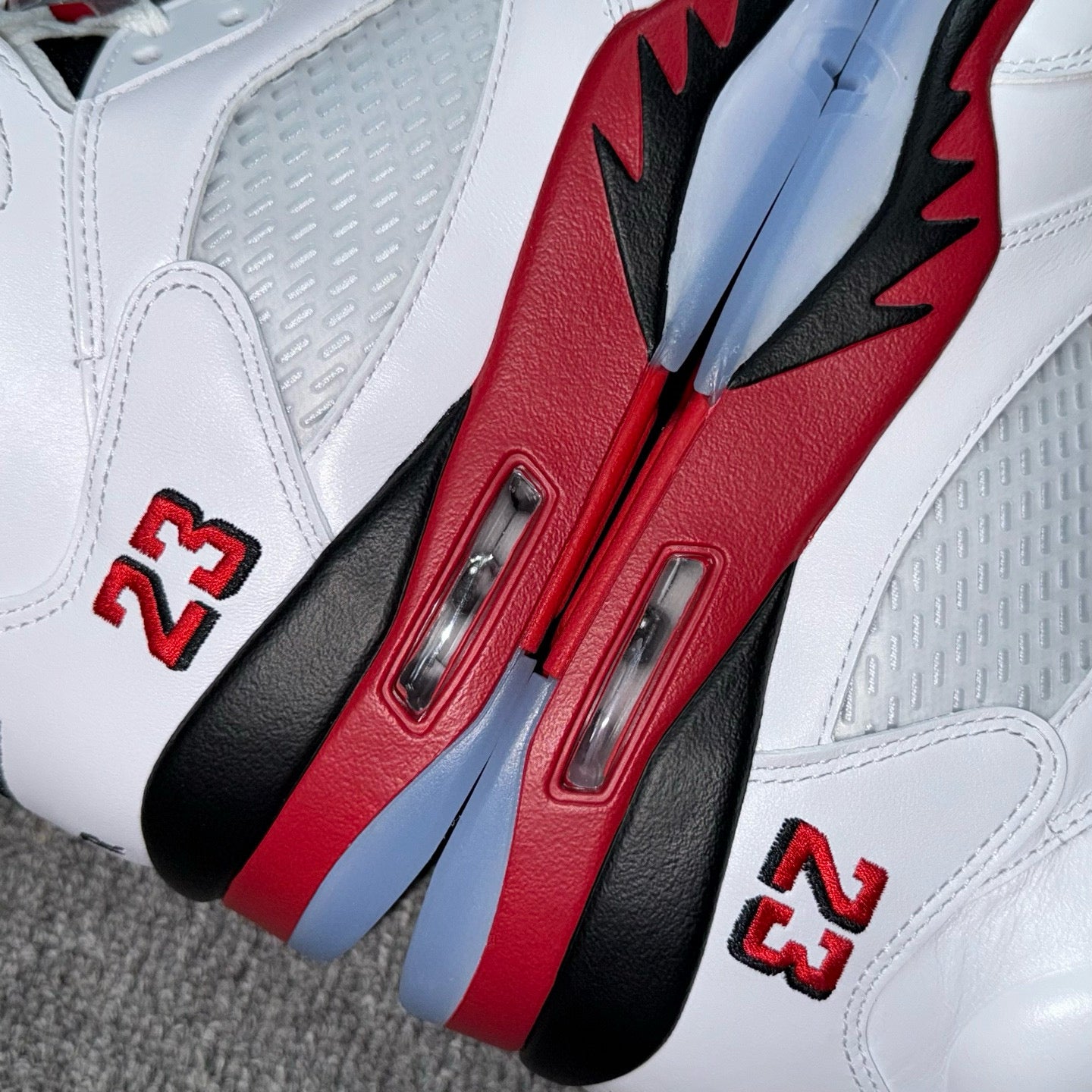 Jordan 5 Retro Fire Red Black Tongue (2025)