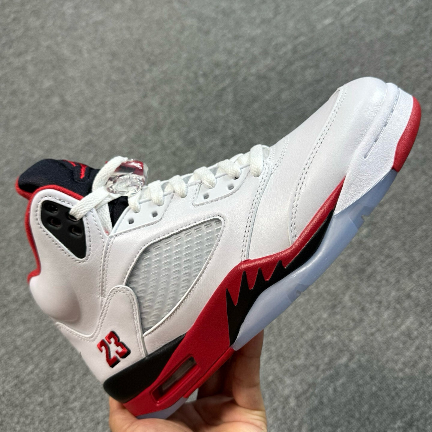 Jordan 5 Retro Fire Red Black Tongue (2025)