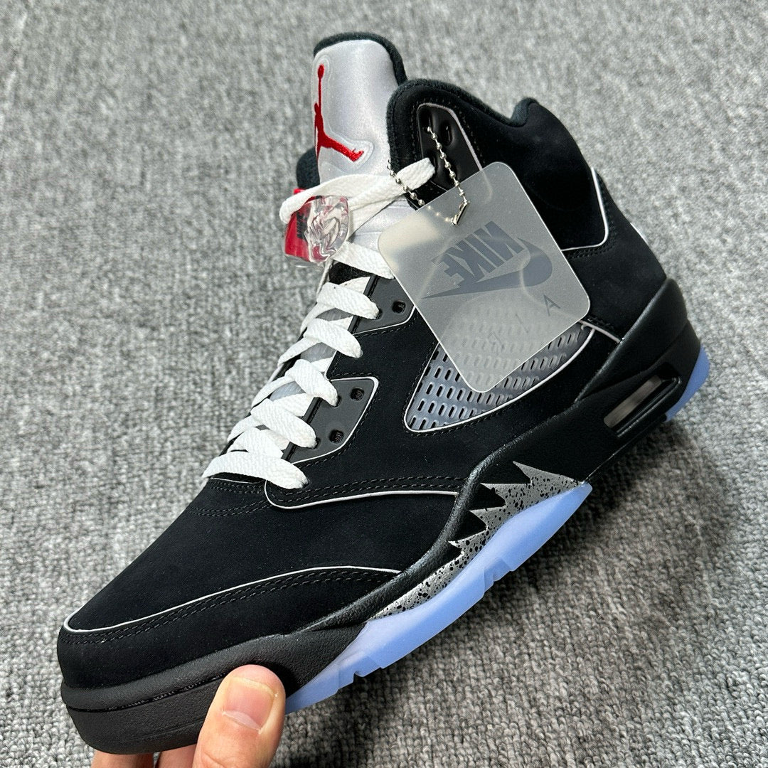 Jordan 5 Retro OG Black Metallic Reimagined