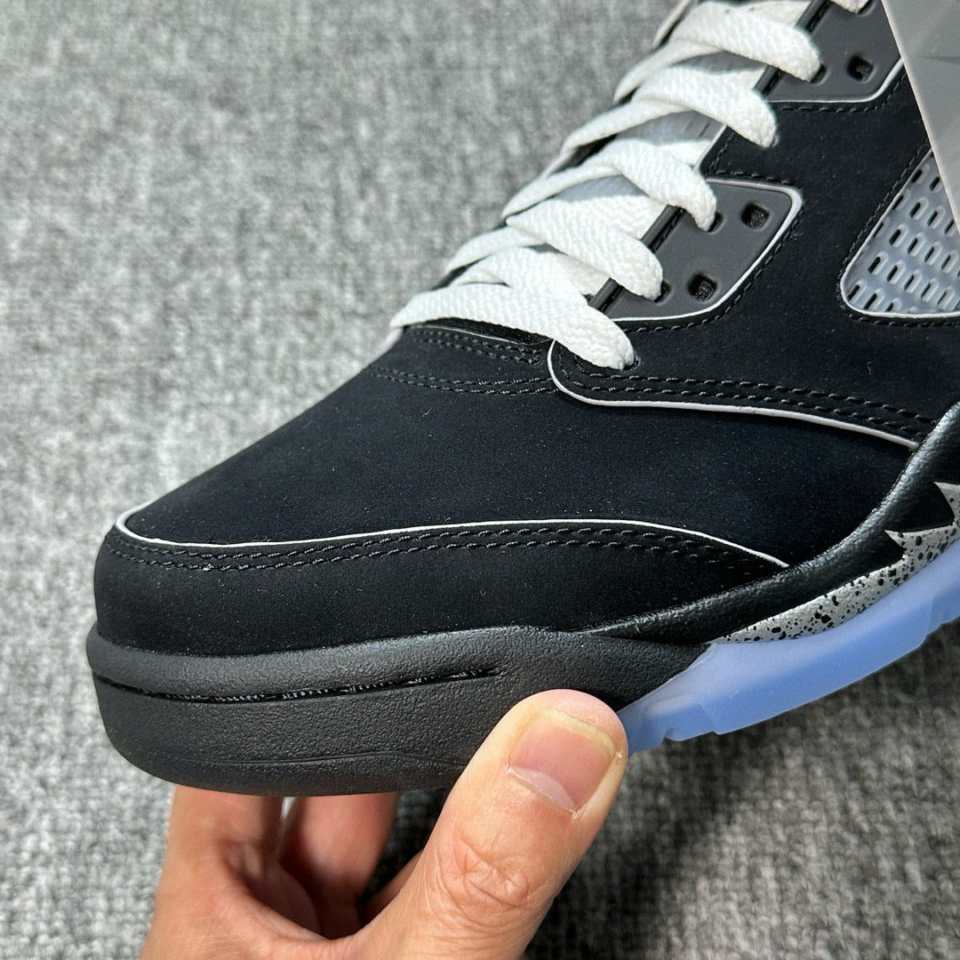 Jordan 5 Retro OG Black Metallic Reimagined