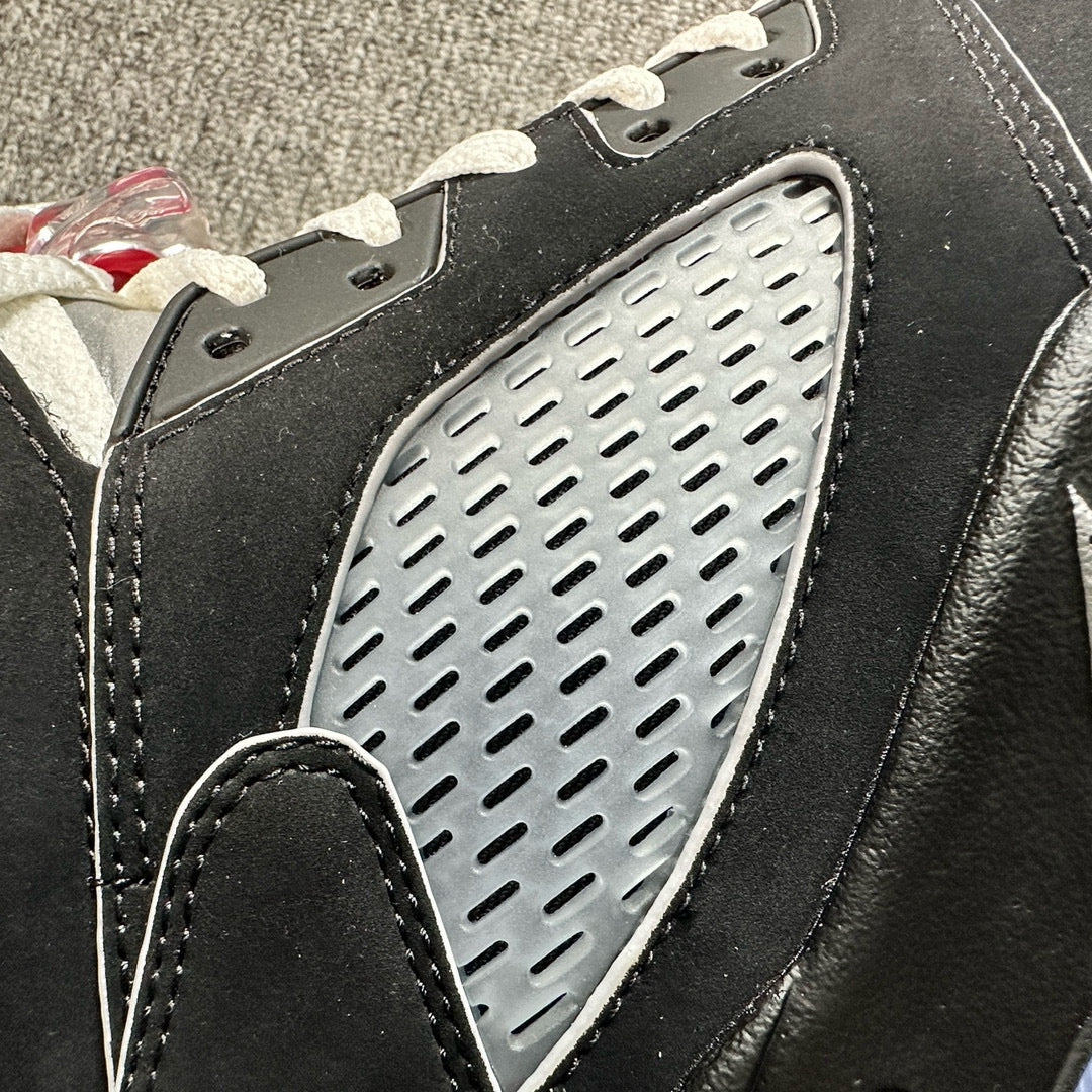 Jordan 5 Retro OG Black Metallic Reimagined