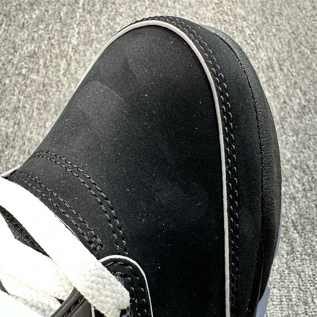 Jordan 5 Retro OG Black Metallic Reimagined