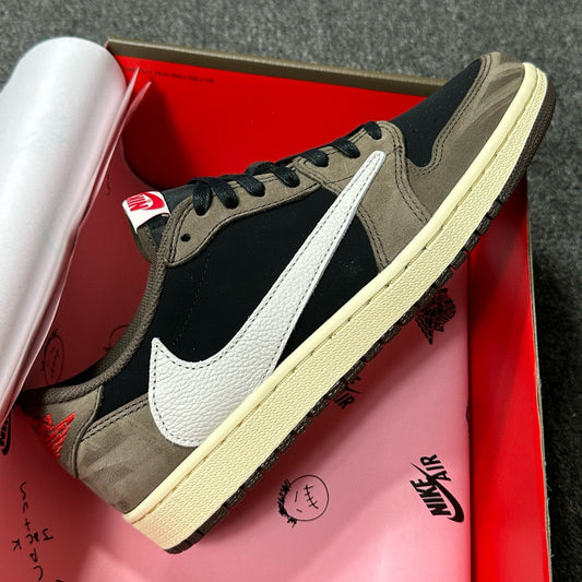 Jordan 1 Retro Low OG SP Travis Scott Mocha