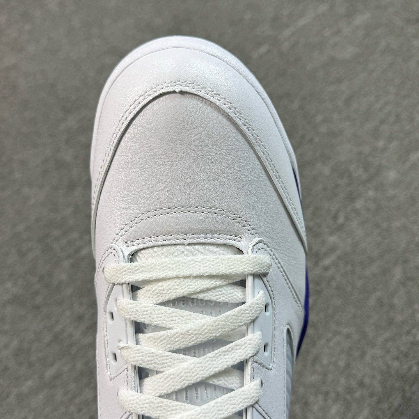 Jordan 5 Retro Grape (2025)