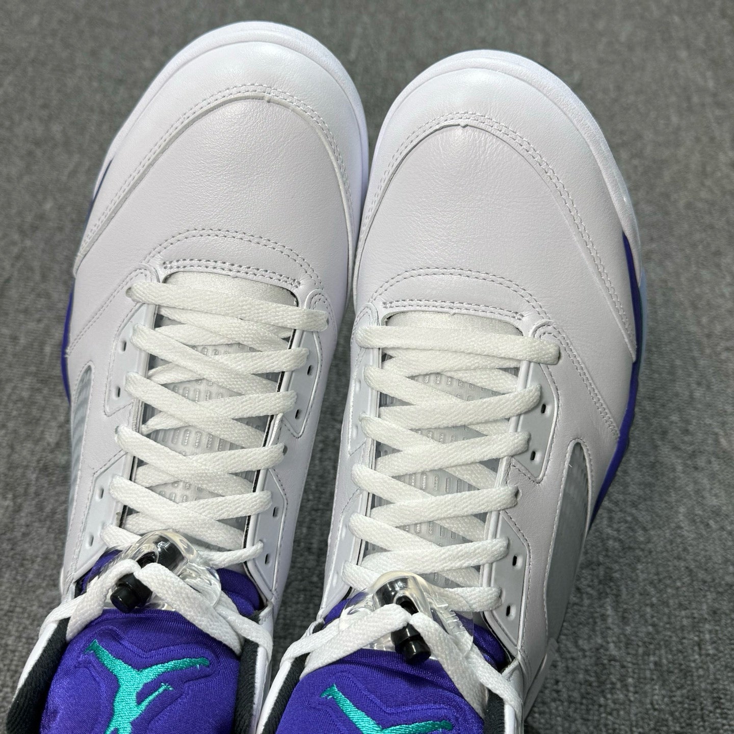 Jordan 5 Retro Grape (2025)