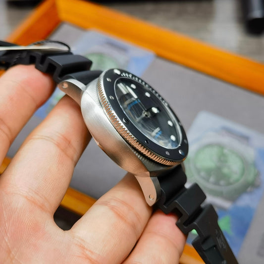 VS Factory Panerai Submersible PAM683 – 42mm